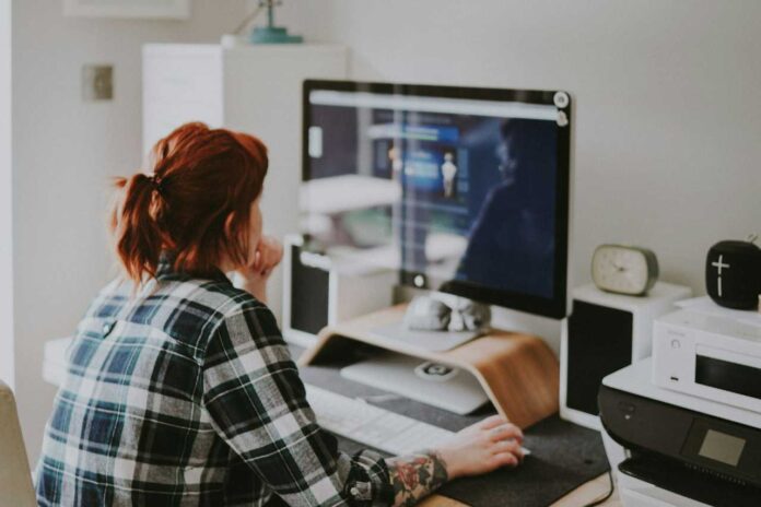 La complejidad de la regulación del teletrabajo en España, que busca equilibrar la flexibilidad y la autonomía